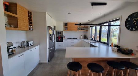 Breathtaking Bannockburn Rural Retreat - Photo 2