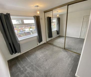 2 bedroom semi-detached house to rent - Photo 2