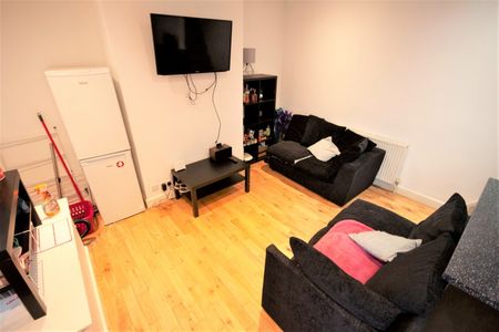 Harold Walk, Burley, Leeds, West Yorkshire - Photo 2