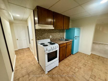 1312 Daimler Road #Bsmt - Photo 2