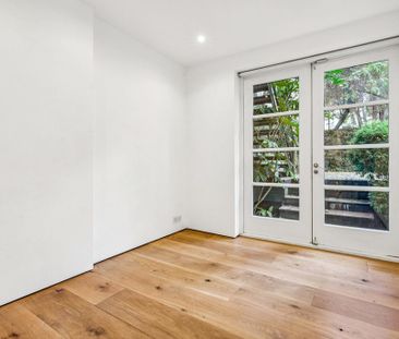 3 bedroom maisonette to rent - Photo 2