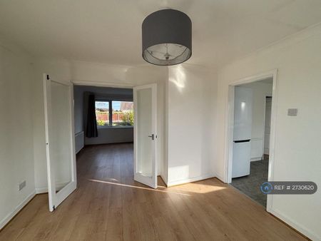 3 bedroom detached house to rent - Photo 5