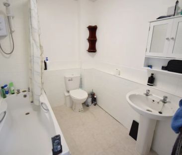 2 bed apartment to rent in Chalfont Walk, Norwich, Norfolk - Photo 6