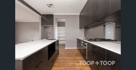 3-Bedroom Comfort & Style - Photo 3