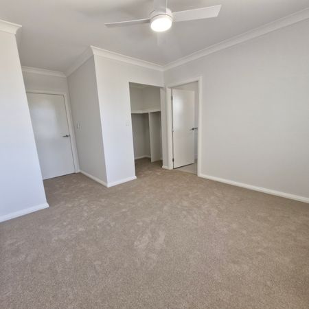 Large four bedroom affordable housing house - Photo 4