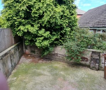 2 bedroom semi-detached house to rent - Photo 5
