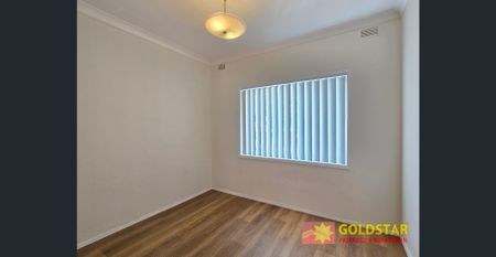 DOUBLE STORY HOUSE - FIRST LEVEL ONLY - Photo 3