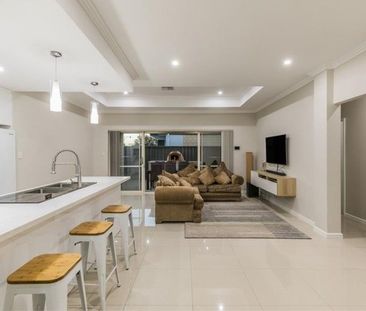 32 Mornington Cres, Wandi - Photo 2