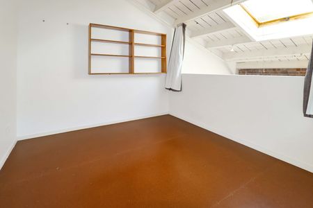 Apartment Living - Photo 4