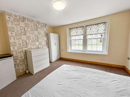 All Saints, King's Lynn, PE30 - Photo 3