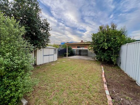 75 Ormond Road, Moonee Ponds VIC 3039 - Photo 4