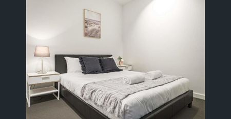 Furnished Two Bedroom Apartment in the heart of Melbourne CBD for rent! - Photo 4