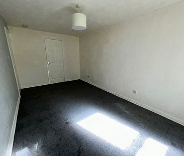 1 Bedroom Property To Rent - Photo 3