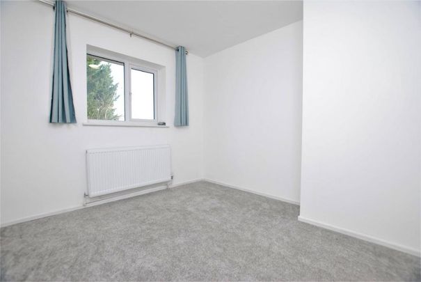 2 bedroom end of terrace house to rent - Photo 1