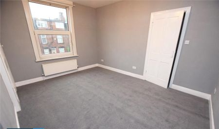 Parkfield Row, LS11 7LT - Photo 2