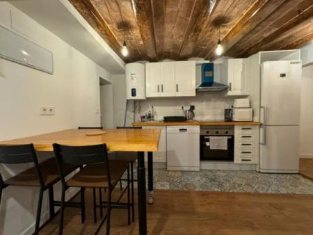 Estudio en alquiler en El Raval - Foto 3