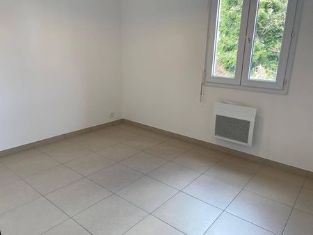 Location appartement 3 pièces 68.84 m² à Aubenas (07200) 5 - Photo 3