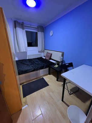 RM4 Ben Jonson Road | Stepney Green | London | E1 3NJ - Photo 1