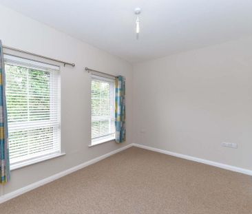 12a Gransha Chase, Dundonald, Belfast, BT16 2FE - Photo 5