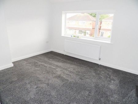 3 bed semi-detached house to rent in NE28 - Photo 4