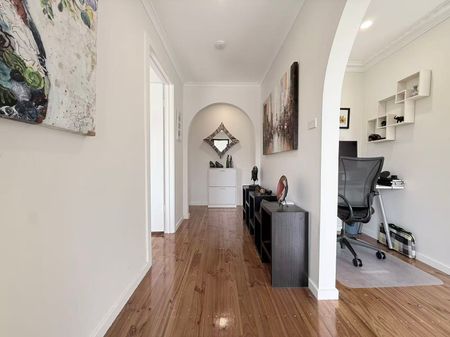 Modern & Convenient! - Photo 2