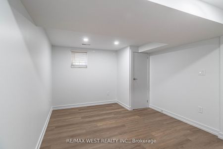 For Lease - 7 Highland Hill, Toronto, Ontario - Photo 3