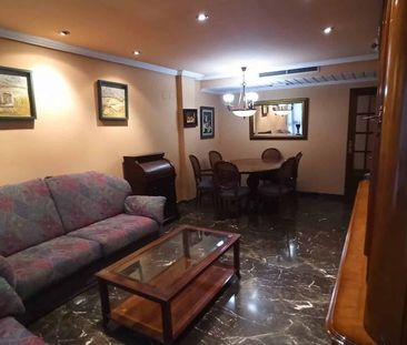 Carrer de Fontanars dels Alforins, Valencia, Valencian Community 46007 - Photo 5