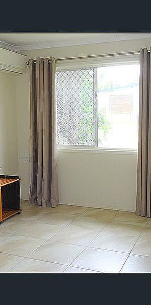 Airconditioned Unit in Dysart - Photo 1