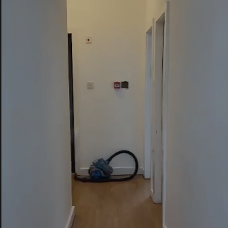 1 bedroom in a flat share to rent - Photo 4