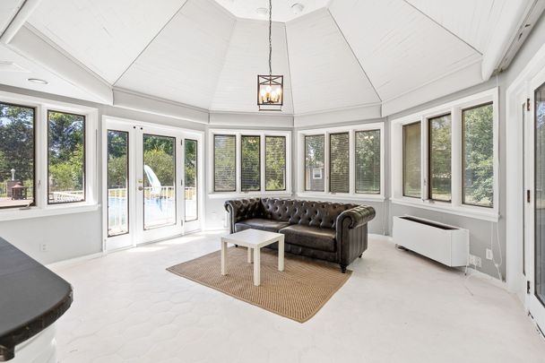 For Lease - 290 Lakeshore Road, Fort Erie, Ontario - Photo 1