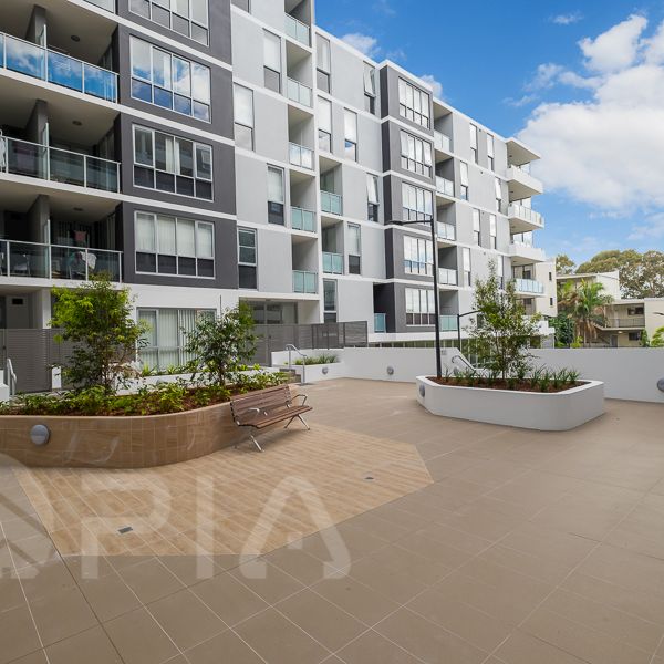 Entry via Block B,As new 1-bed + study modern apartment now for lease - Photo 1