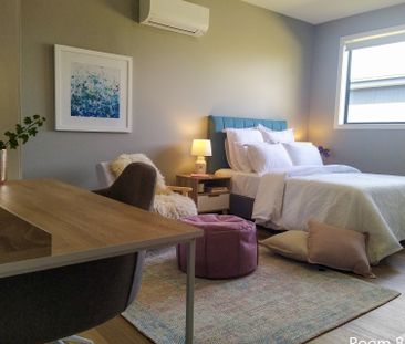 Furnished Studio Room $320 p/week - Bills Included - Photo 5