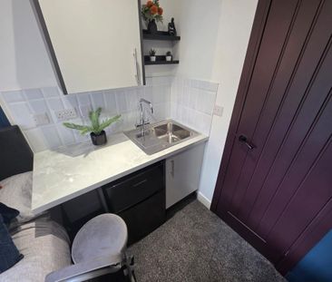 Studio to rent - Photo 5