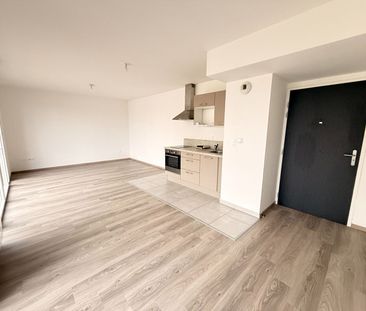 Location Appartement 2 pièces 46m² - Photo 2