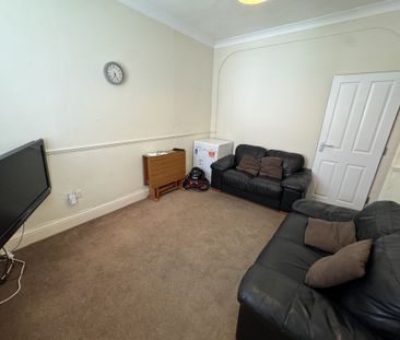 Ratcliffe Street, Burton Stone Lane - P10052 - Photo 6