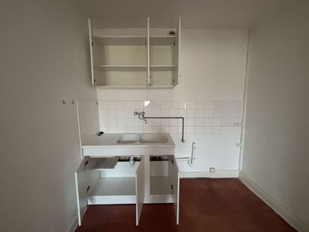 Location Appartement 3 pièces 55m² PONT DE VAUX 01190 - Photo 2