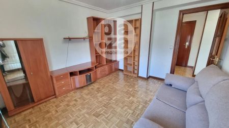 Piso de alquiler en Constitucion Española, Barriada Militar 2 de Mayo - Capiscol - Foto 2