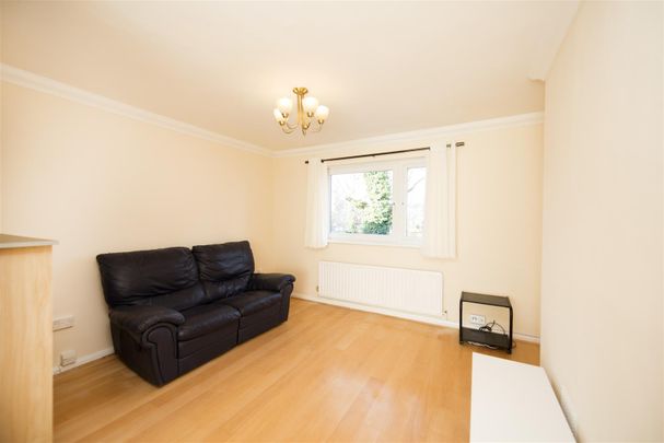 Panama House, Beaumont Square, E1 - Photo 1