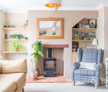 3 bedroom semi-detached house to rent - Photo 2