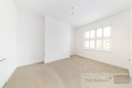 Elmfield Gardens, Newcastle Upon Tyne - Photo 5