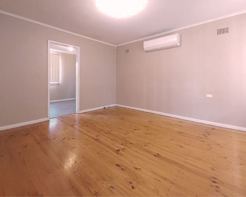 35 Feramin Avenue, Whalan, NSW 2770 - Photo 1