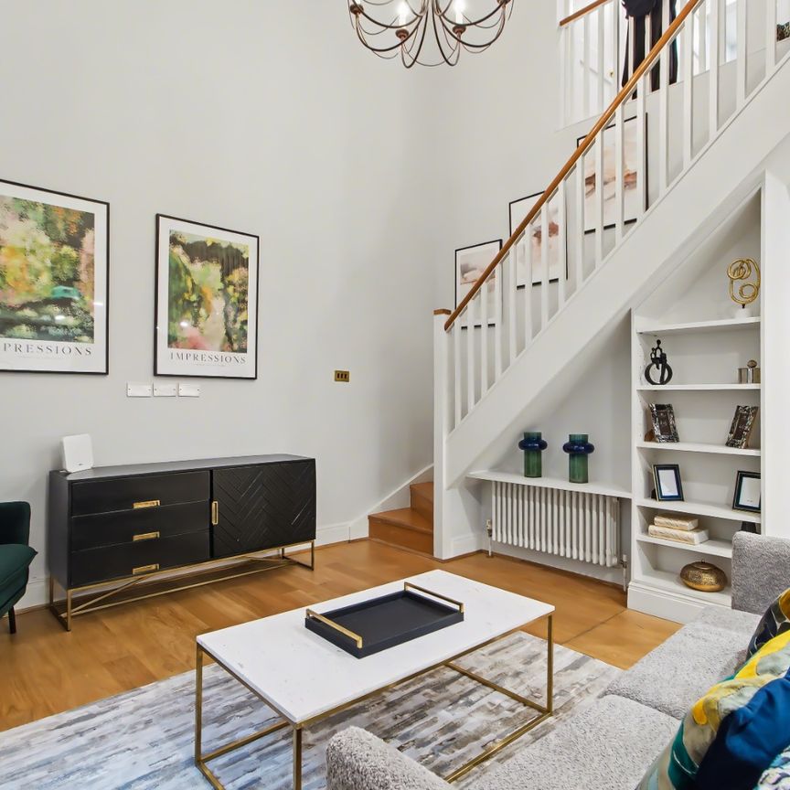 Woods Mews, Mayfair, London W1K - Photo 1