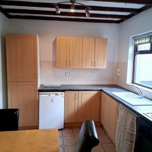 166 Ballynure Road, Ballyclare, BT39 9AJ - Photo 2