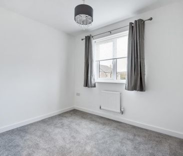3 bedroom semi-detached house to rent - Photo 2