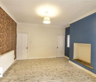 2 bedroom semi-detached house to rent - Photo 2