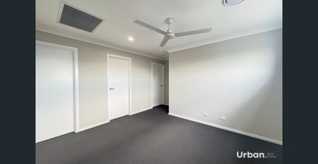 Brand New Two-Storey Five-Bedroom Home in Caphilly Estate - Photo 4