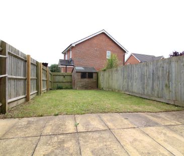 3 bedroom semi-detached house to rent - Photo 1