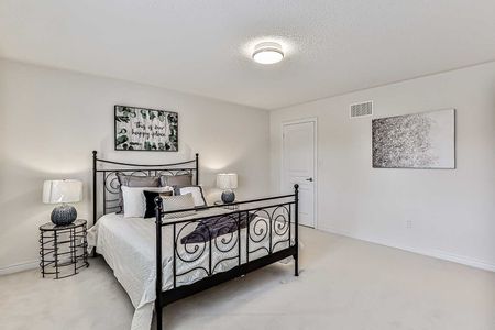 For Lease - 116 Sequin Drive, Richmond Hill, Ontario - Photo 4
