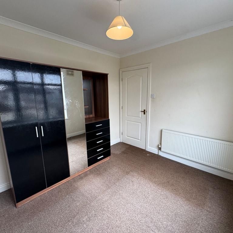 2 bedroom house to rent - Photo 1