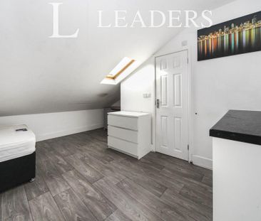1 bedroom in a house share to rent - Photo 5